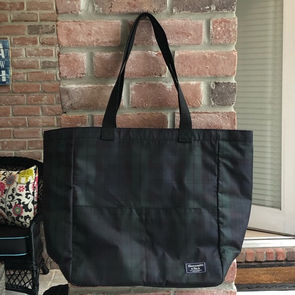 Abercrombie & Fitch Handbags - ABERCROMBIE & FITCH NWOT Black Watch Plaid Tote